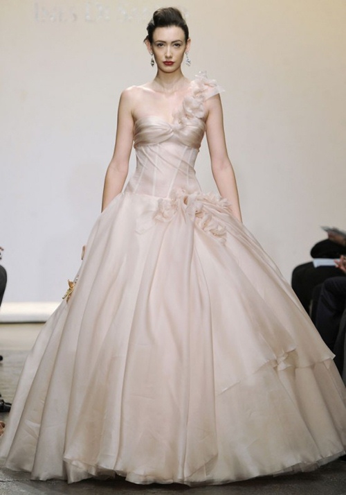 6 xu hướng váy cưới lộng lẫy nhất Bridal FW - 8
