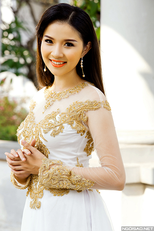Bộ ảnh được thực hiện bởi photo: Bảo Lê, makeup: Mai Huy Phong, người mẫu: Mỹ Duyên, trang phục: Áo dài Minh Châu.