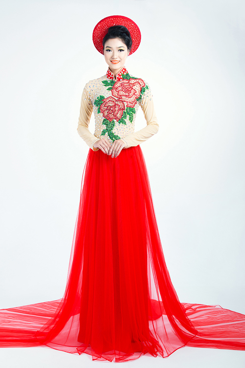 Áo dài cưới đỏ thắm sắc hoa, áo dài thêu tay